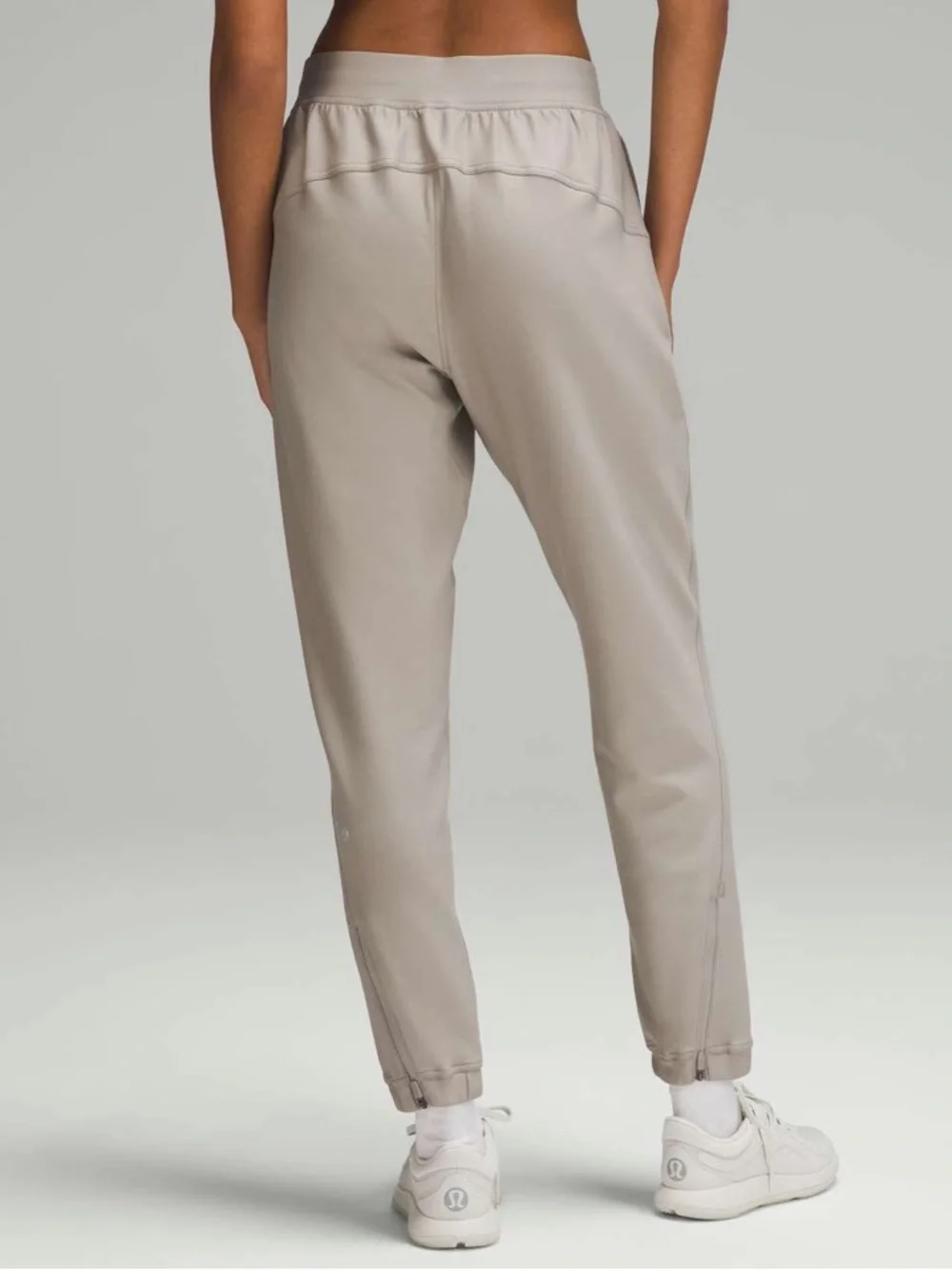 Lululemon • Adapted State High-Rise Fleece Jogger Full Length Riverstone